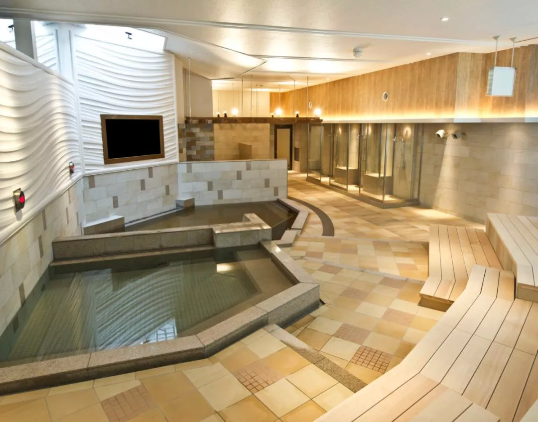 前面航班延误赶不上怎么办,第一班飞机晚点赶不上转机怎么办