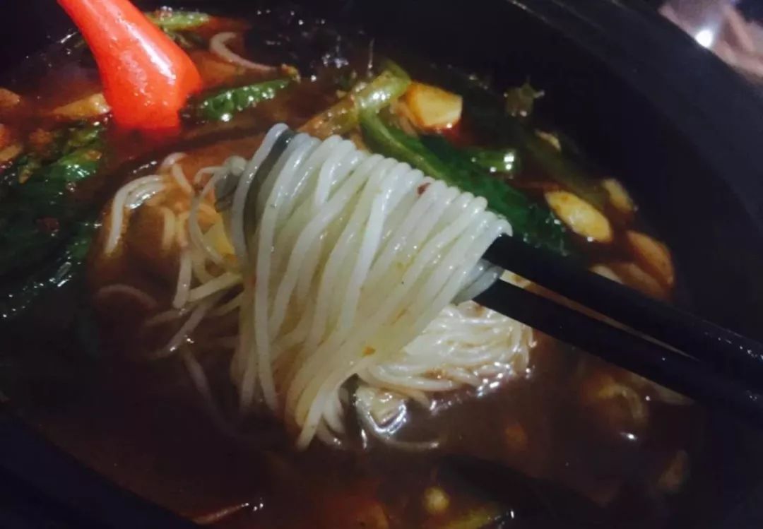 西安必吃的15家超好吃的米线合集,西安最有名的九家米线