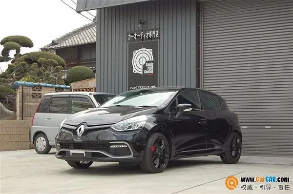 玩儿的就是姿态,玩的就是姿态低趴