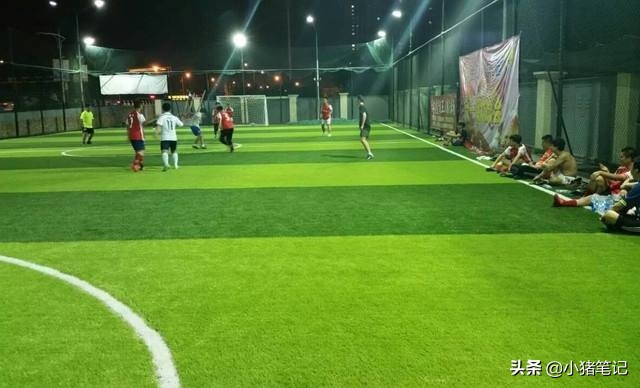 标准足球场人造草坪要求,人造草皮足球场标准尺寸