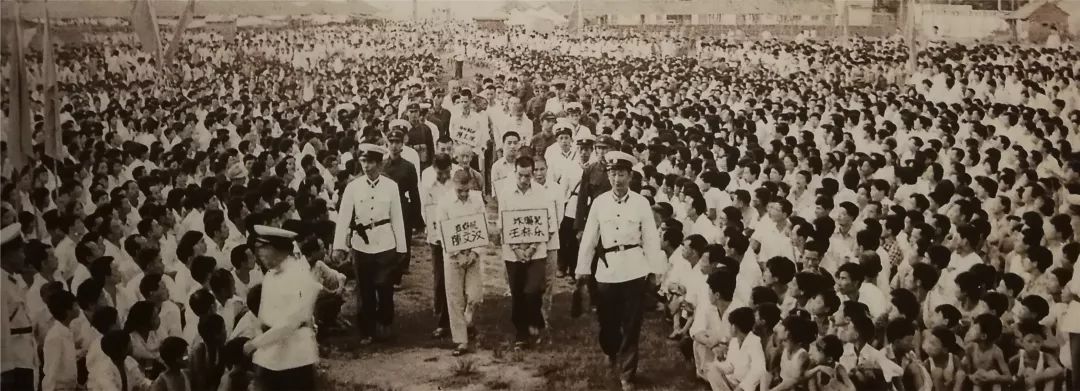 中国警服变迁的历史意义,警服变迁可以反映出什么