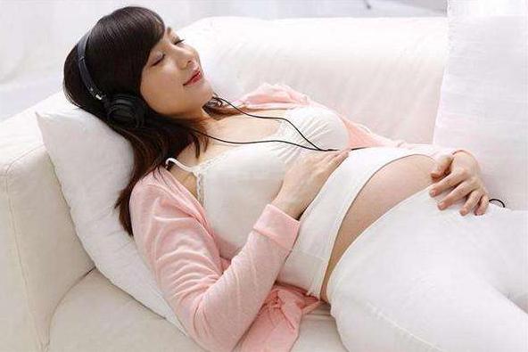 孕妈经常吃宵夜，胎儿出现营养不良，大夫：这么吃没有营养