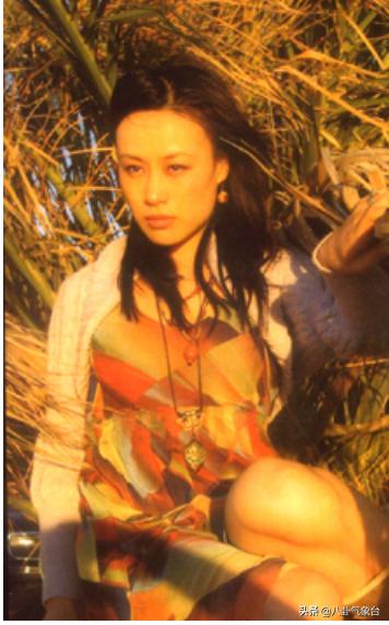 邬君梅近照风情万种,邬君梅坦言当过小三