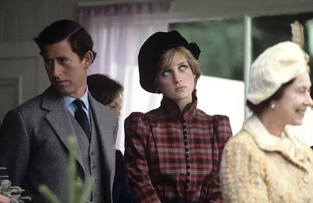 查尔斯王子和卡米拉王冠,英国查尔斯王子感染新冠确诊日期