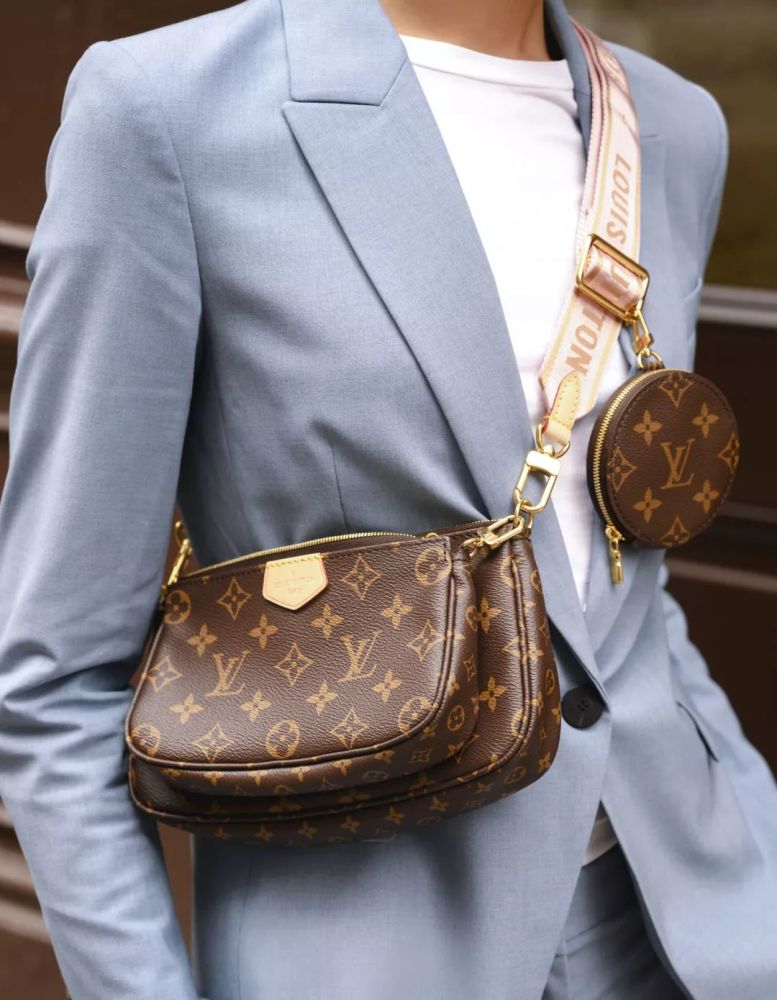 2020年流行什么包包女款,最百搭不过时的包包款式