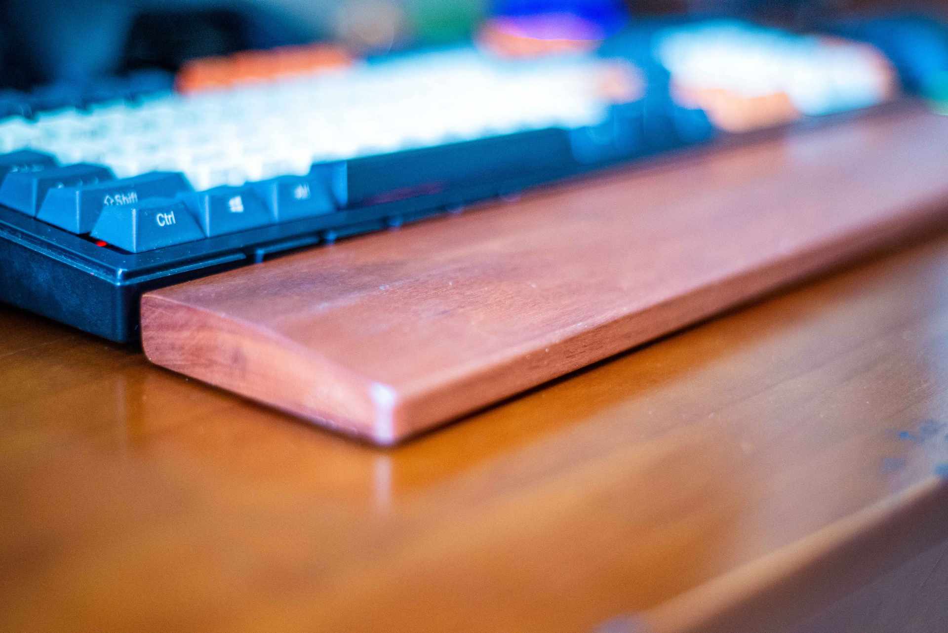 电脑显示器双屏上下支架推荐,显示器桌面挂式两用支架