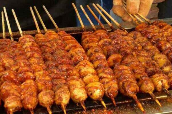 学校门口零食小摊,学校门口的小摊