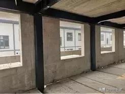 室内无露柱露梁的钢结构住宅预制外墙体系