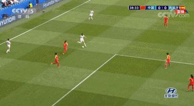 女足守门员九次精彩扑救,女足拼命救球