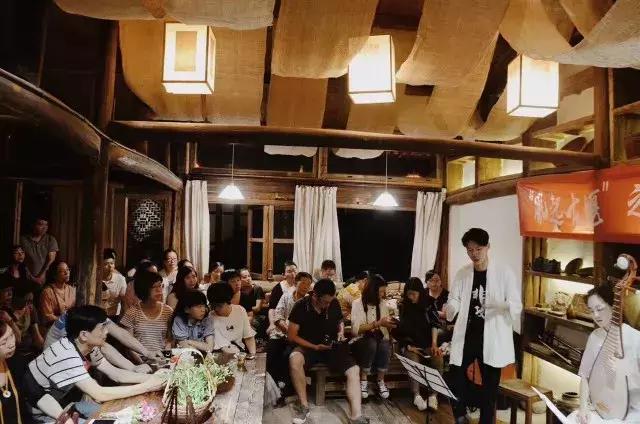 丽水上热搜,浙江丽水现萤火虫星海