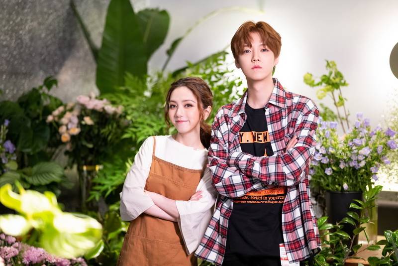 邓紫棋与鹿晗合作的视频,邓紫棋外场演出