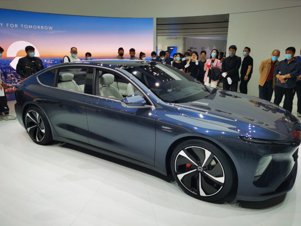 蔚来et7到底值不值得购买,续航1000km蔚来et7实拍