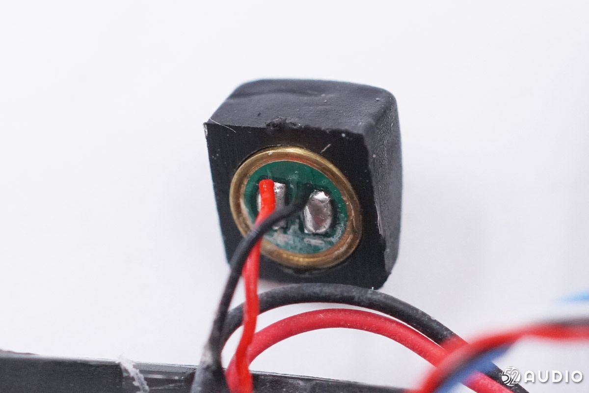 qcy新品耳机t12s百元tws开箱测评,qcyt1蓝牙耳机拆解