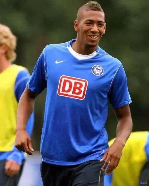 世界足坛百大球星,足球世界145精选球员