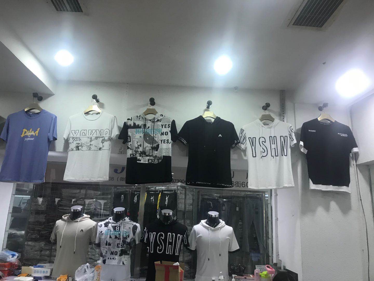 摆棉被套地摊能赚钱吗,在农村摆小吃地摊赚钱吗