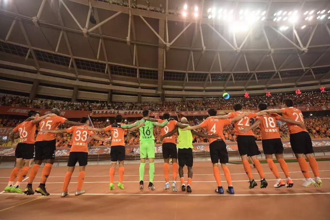 武汉卓尔2-1击败天津天海,武汉卓尔和山东鲁能交手战绩