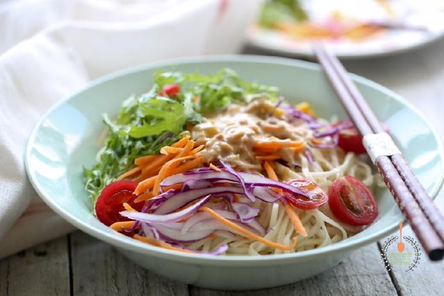 面条怎么做才最好吃又简单,如何做出好吃的面条简单又方便