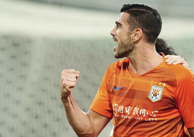 李霄鹏力挺归化球员,李霄鹏上任山东队会受益吗