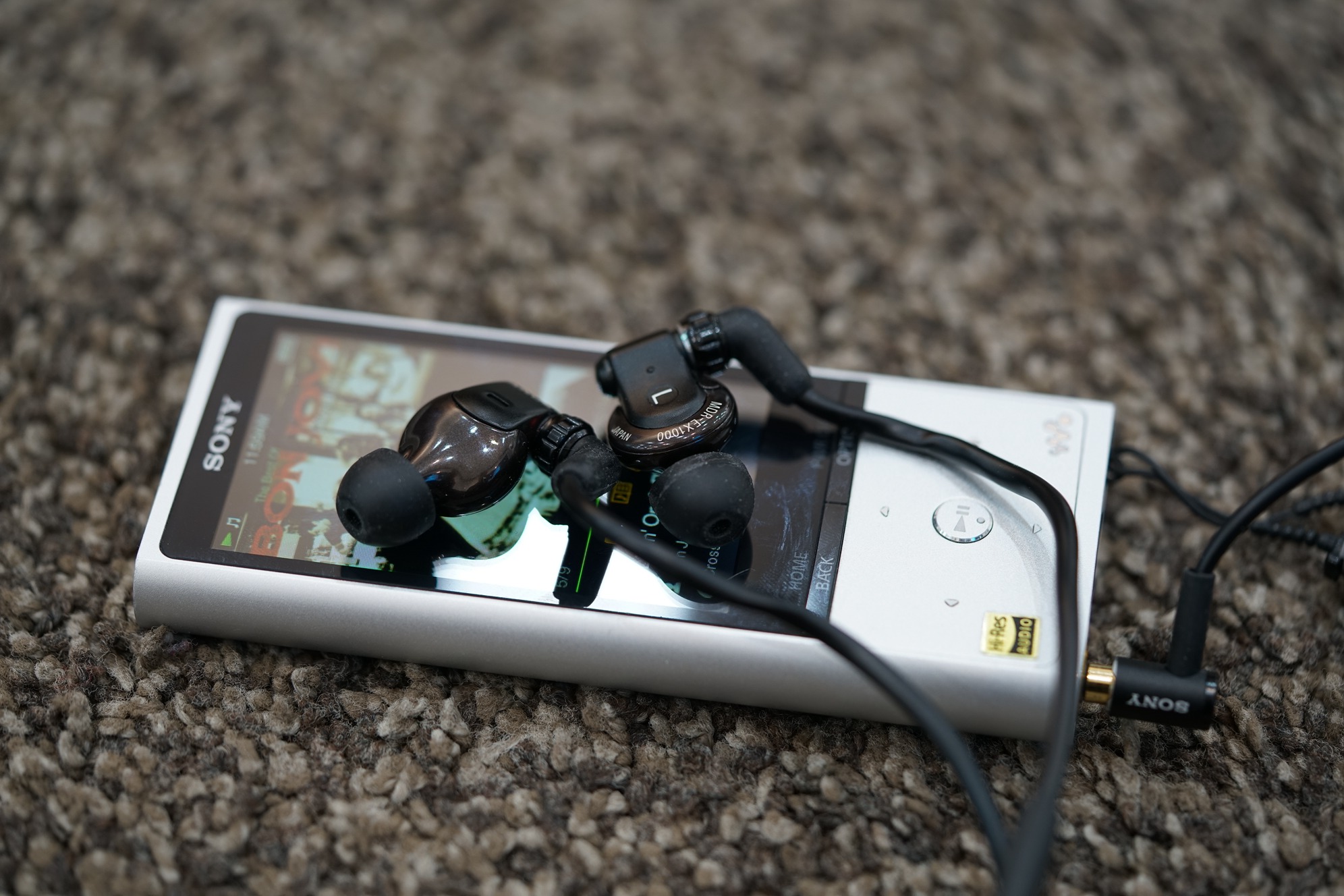 万字长文评测,SONYNW-ZX300A音频*放播**器是否值得买