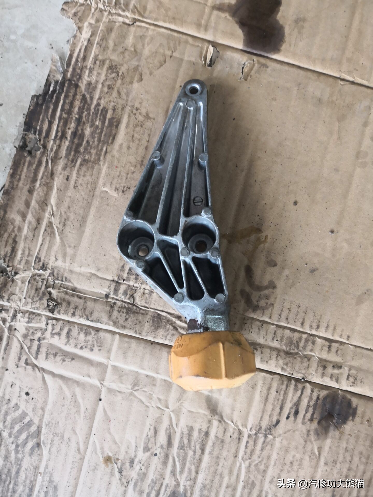 10年奥迪a6l2.0t烧机油怎么解决,10年奥迪a6l2.0t烧机油维修