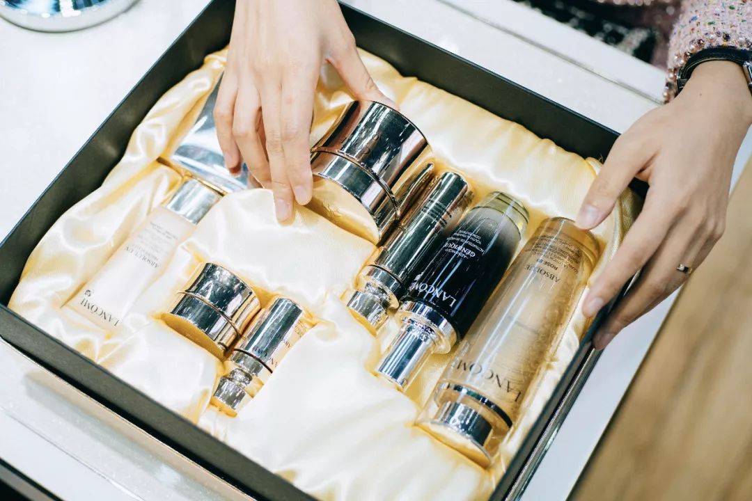 手把手教你在高新金鹰如何用五万花出十万的效果