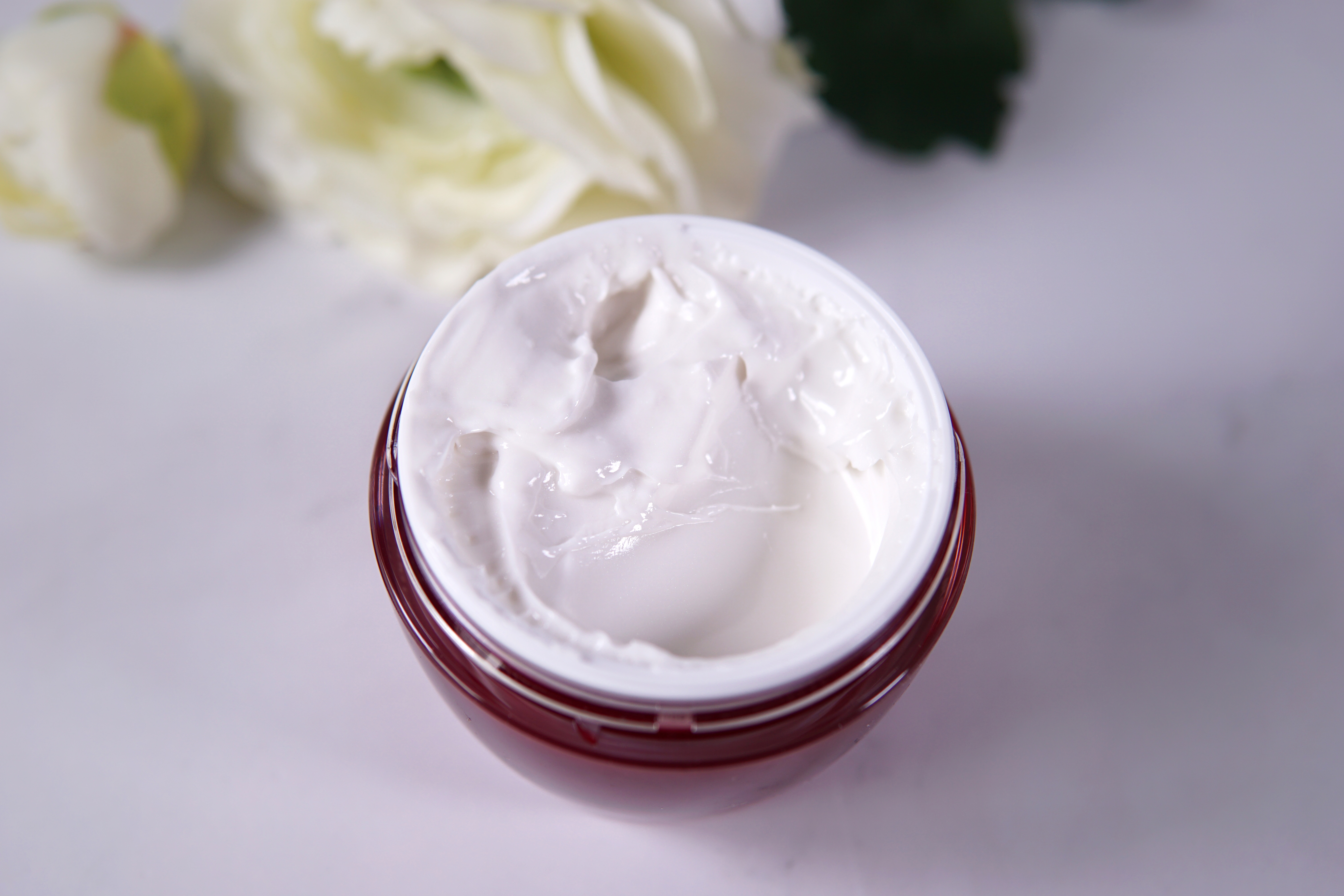 雅诗兰黛红石榴和olay大红瓶,olay大红瓶水250ml测评