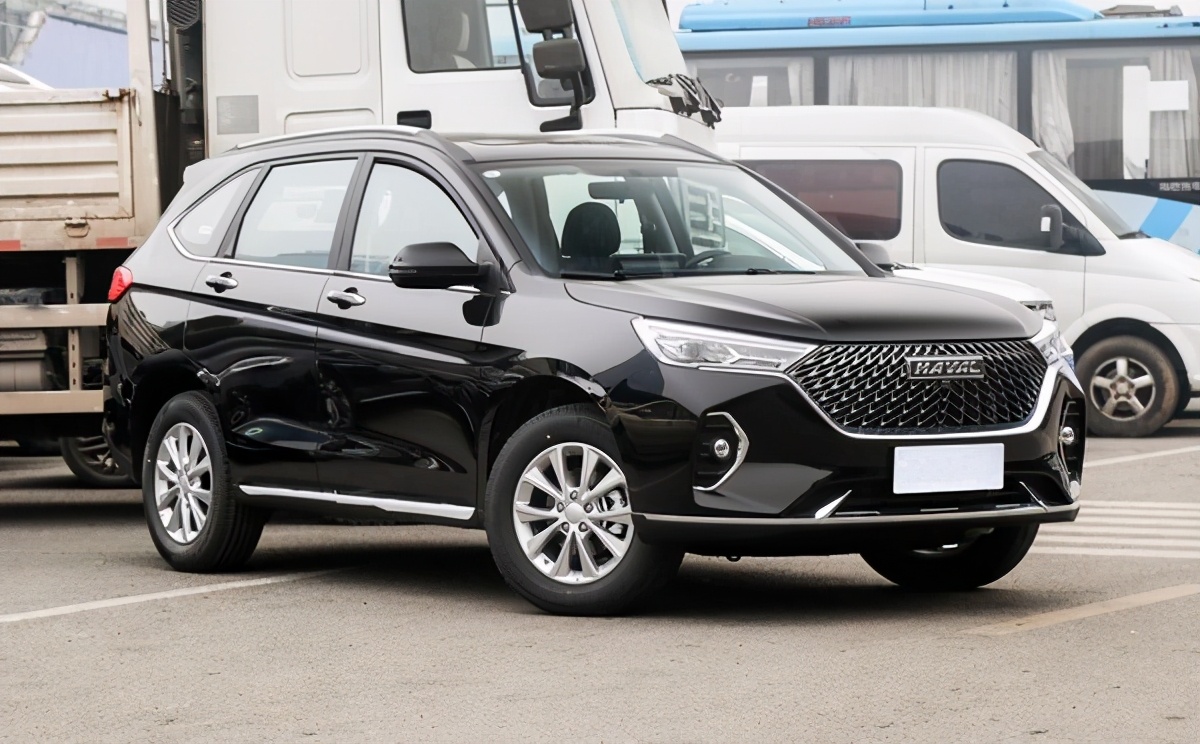 六七万的suv选哪个车好呢,10-15万元买suv这三款人气贼高