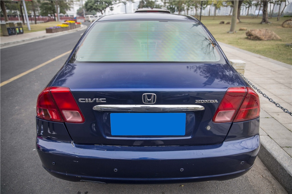 本田思域最畅销的一款,售价12万的本田思域