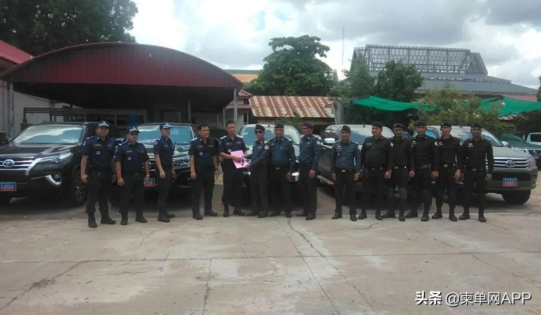 军官6万美金购豪车，柬埔寨海关：10万美金税款与罚金