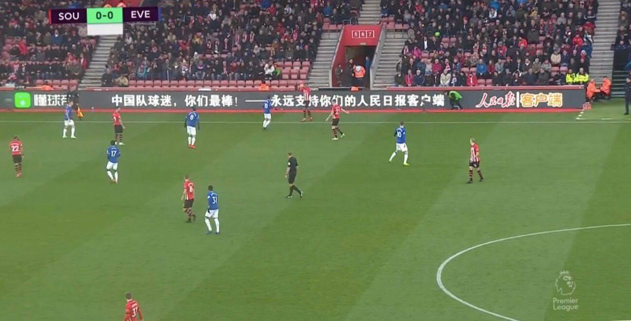 中国球迷为国足助威视频,中国球迷为国足助威震撼视频