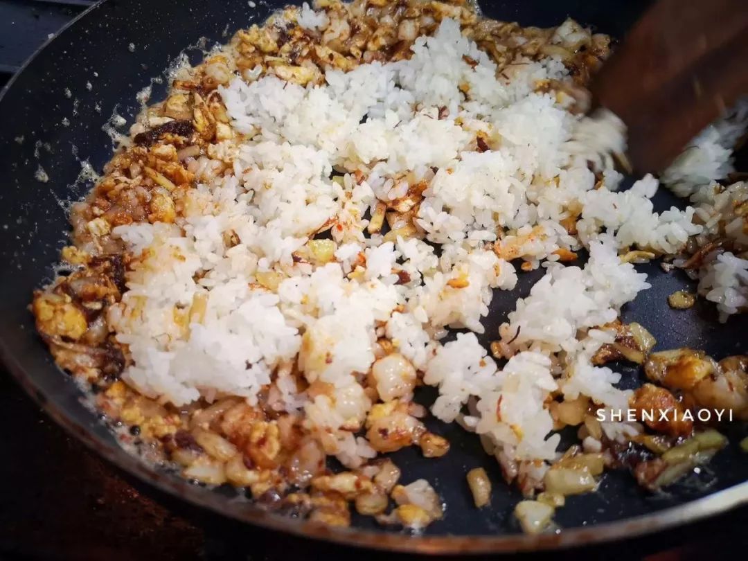 厨师做正宗蛋炒饭,大厨教你蛋炒饭