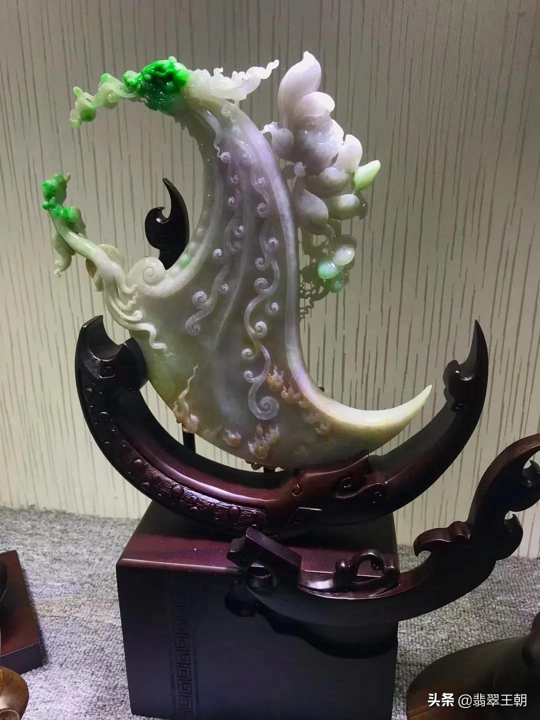 摆件翡翠高端大气上档次,大师级翡翠摆件图片