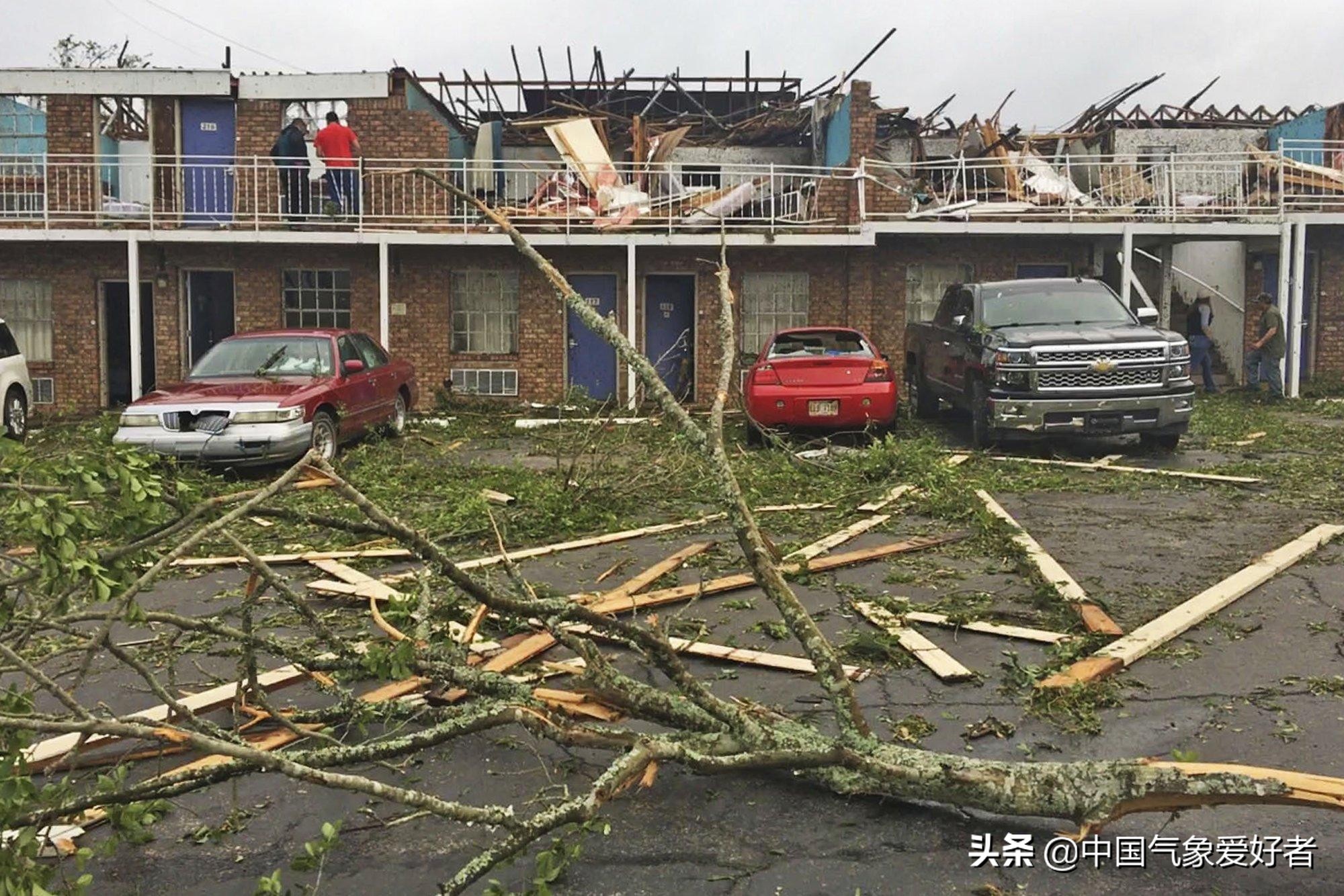 灾难性龙卷风袭击,超强龙卷风袭击美国