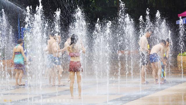 广州长隆水上乐园劲爆夜场,广州长隆水上乐园介绍