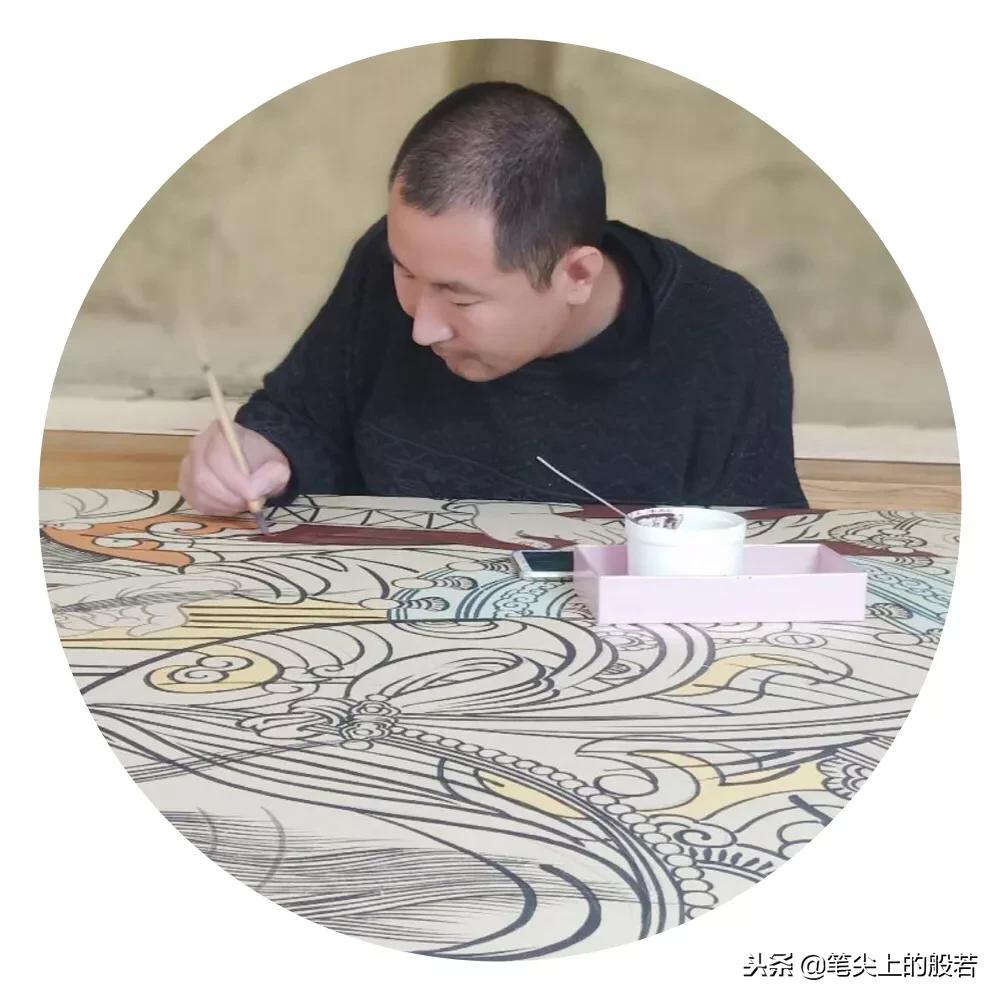 简约的艺术有种细腻的高级感,极简的线条勾勒出灵性空间