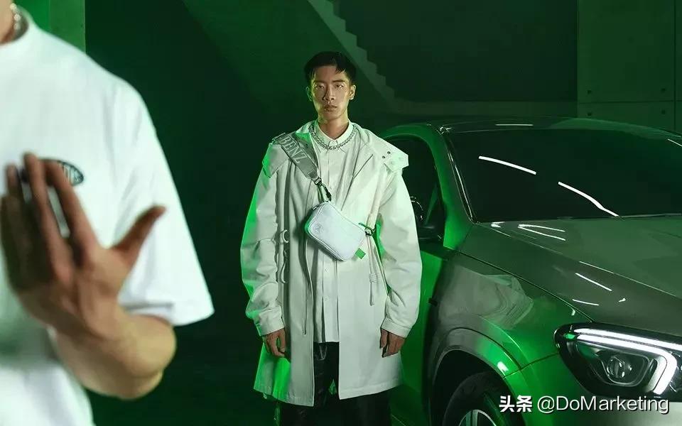 奔驰旗下的衣服,奔驰跨界营销