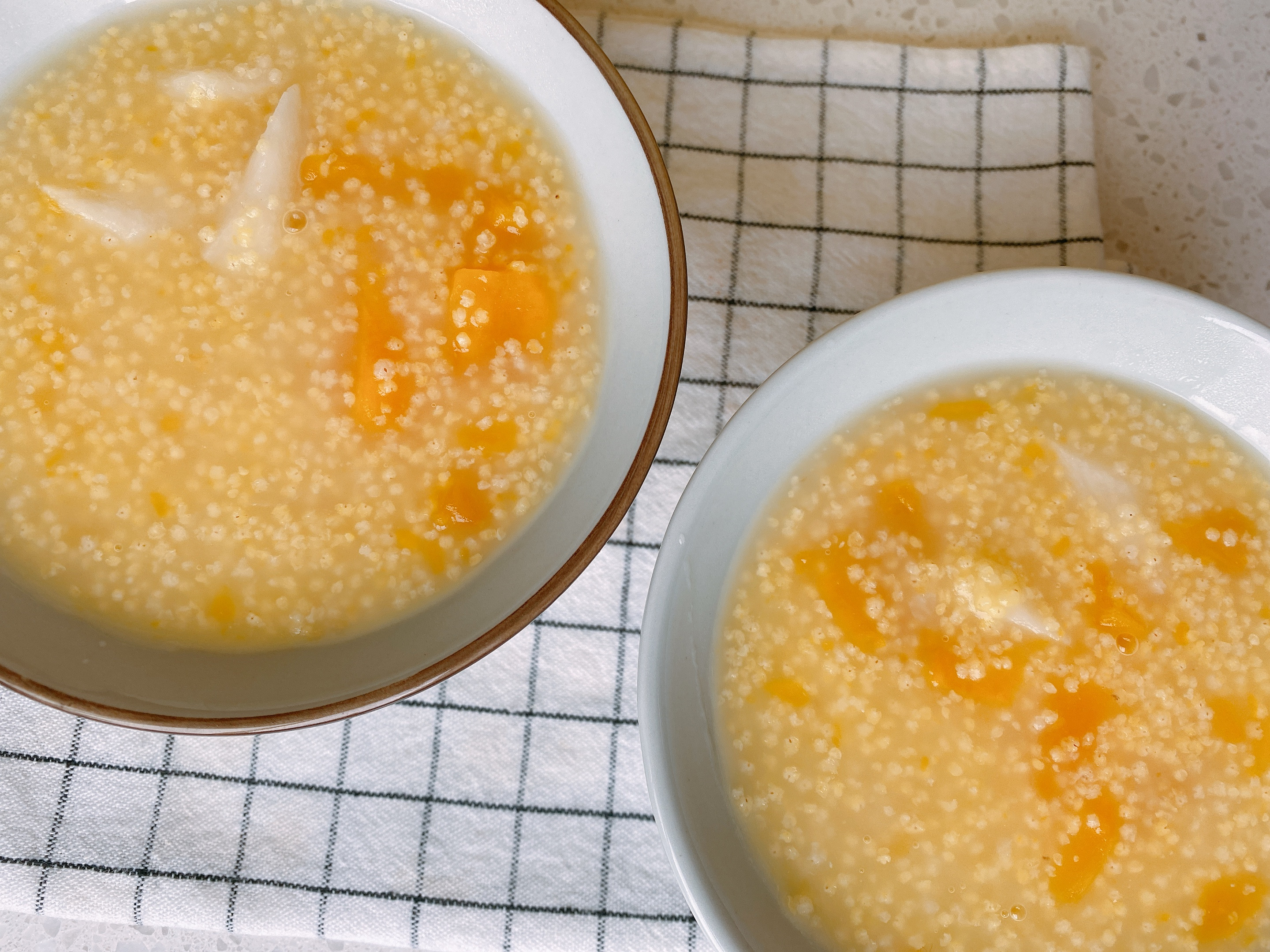 冬天多喝什么粥比较好,冬天喝这4种粥养胃还瘦身