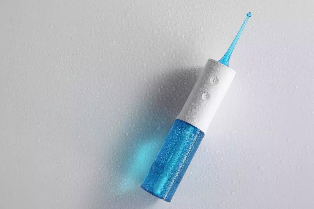 年轻人想要拒绝口臭，就该从饭后b-box开始练起