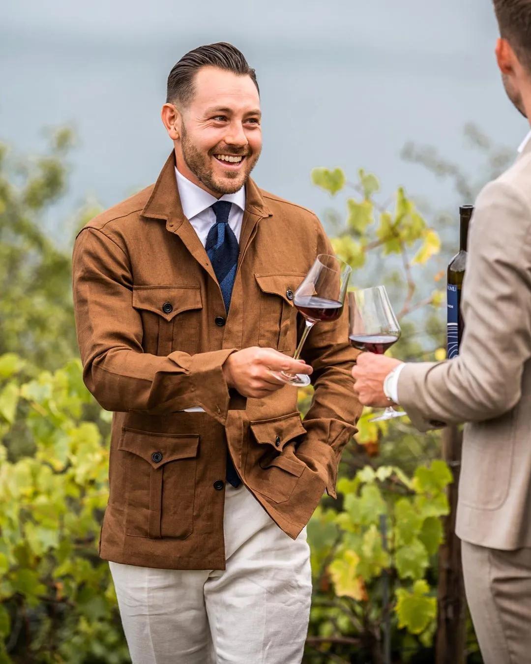 为什么懂行的衬衫玩家，都会在过渡季套上Overshirt？