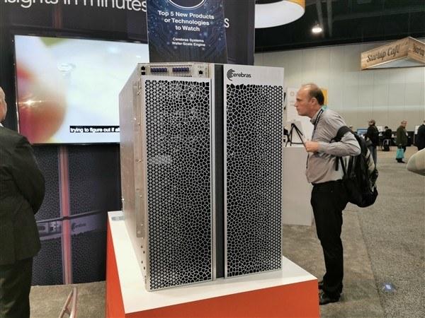 芯片界的爱马仕：比洗脸盆大，值北京一套房，功耗等于20台吹风机