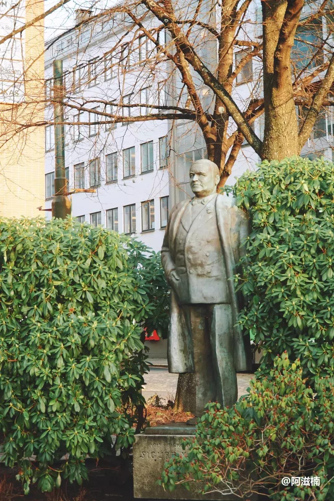 为了吃世界上最好吃的青花鱼，我飞去了挪威，光是捕捞船价值4亿