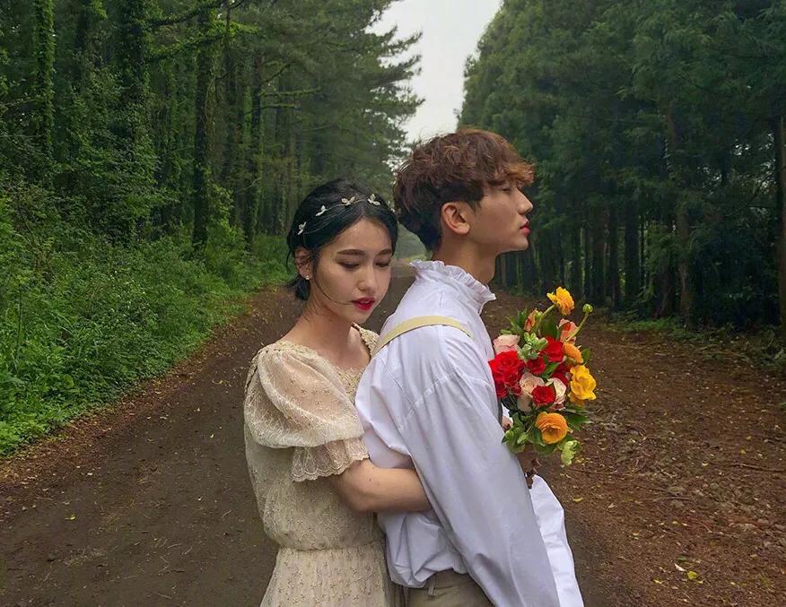 爱你的人会担心你的钱够不够用,真正爱你的人问你钱够不够用