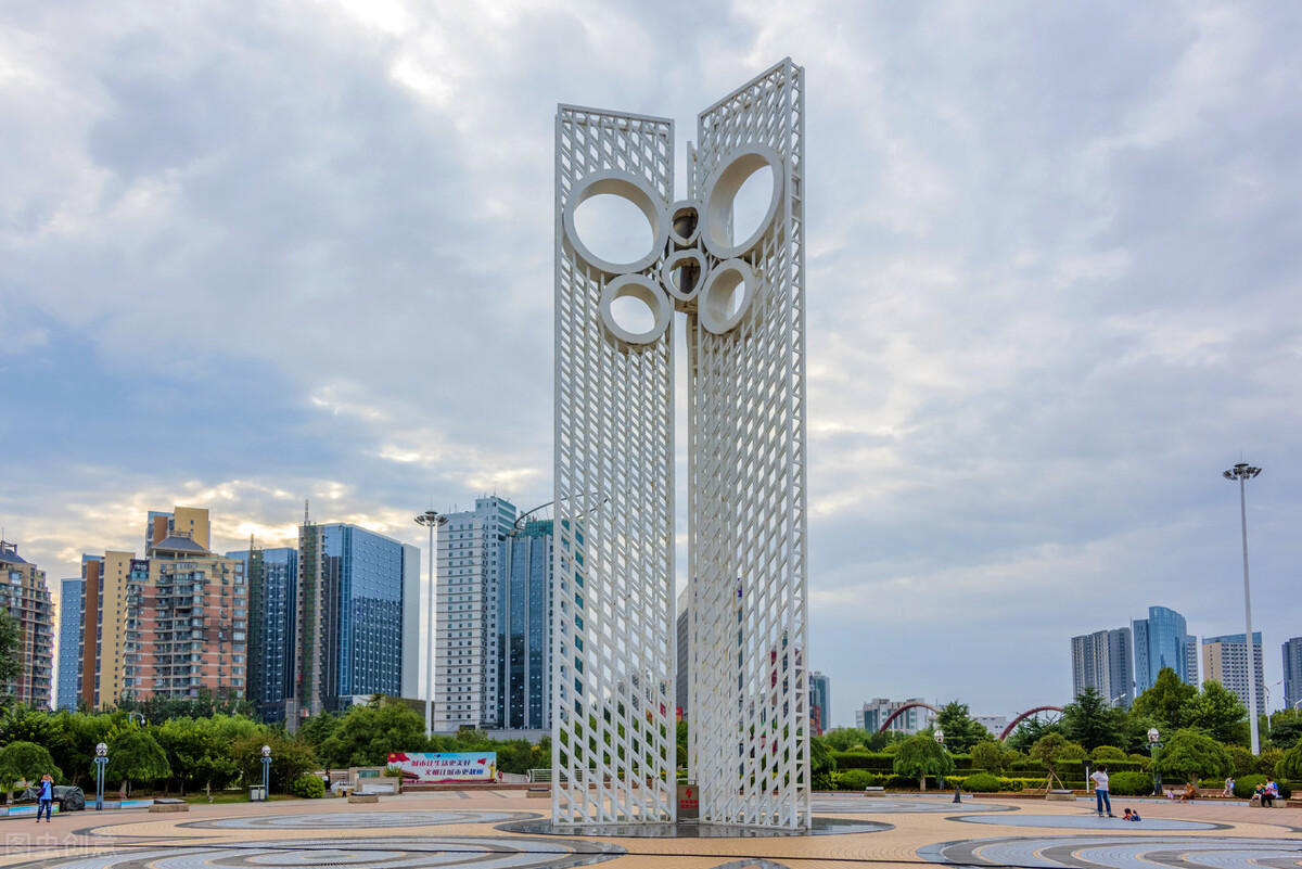 杩涘嚮鐨勫法浜哄弽鎴樿触,灞变笢閲嶅伐閲嶇粍涓浗閲嶆苯