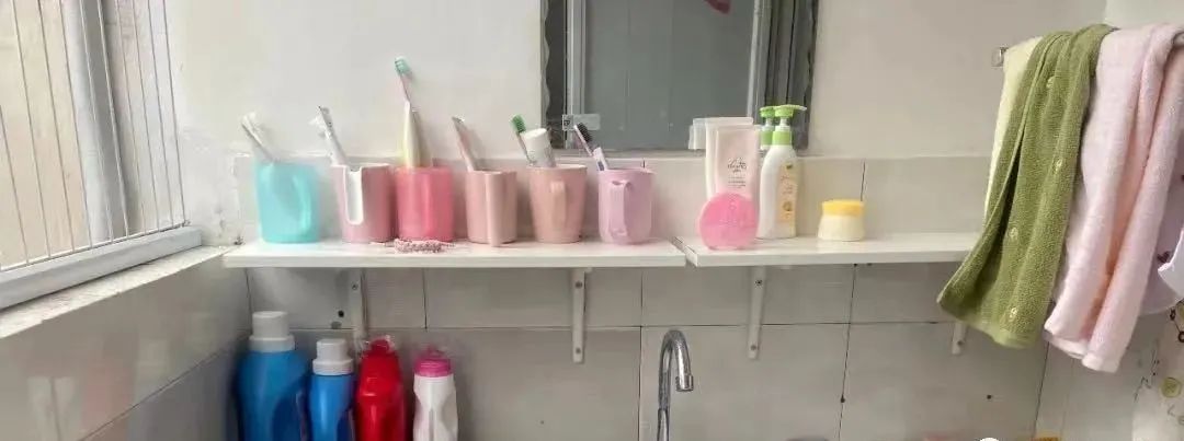 重庆环境最好的学校,重庆哪所学校宿舍和伙食最好