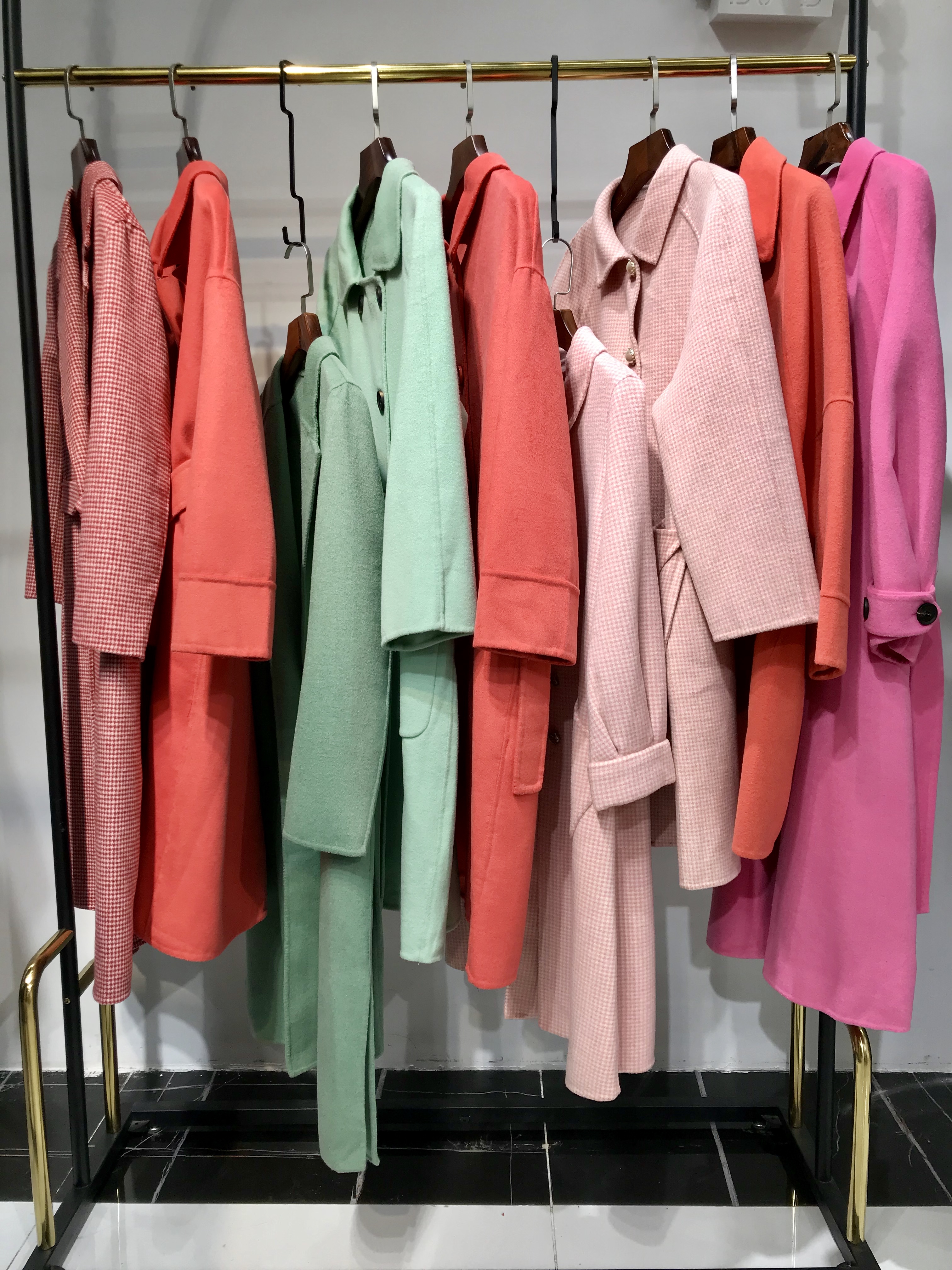 新款双面羊绒大衣品牌尾货灰色,羊绒大衣品牌女装尾货批发