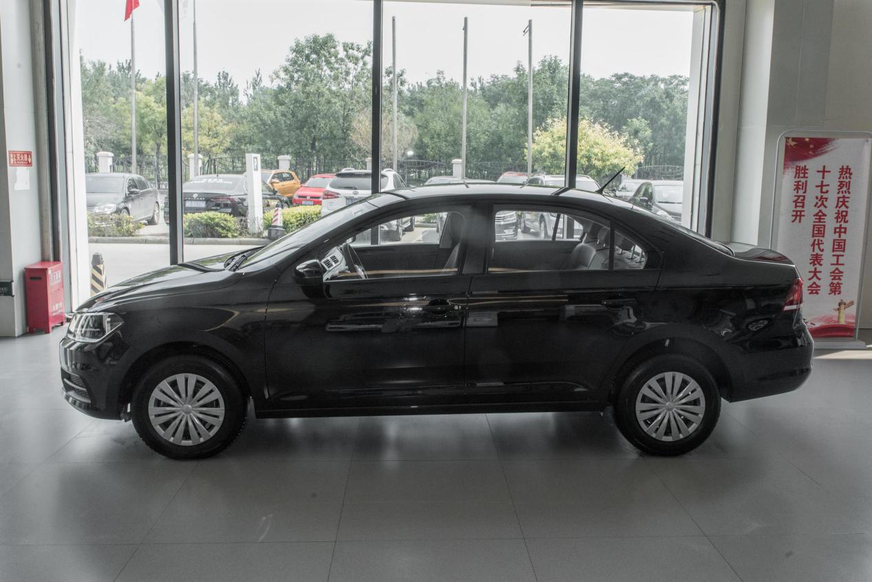 驾校的桑塔纳是哪款,桑塔纳真的皮实耐用吗