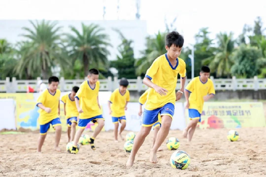 中国青少年足球训练营申城,活力训练营视频