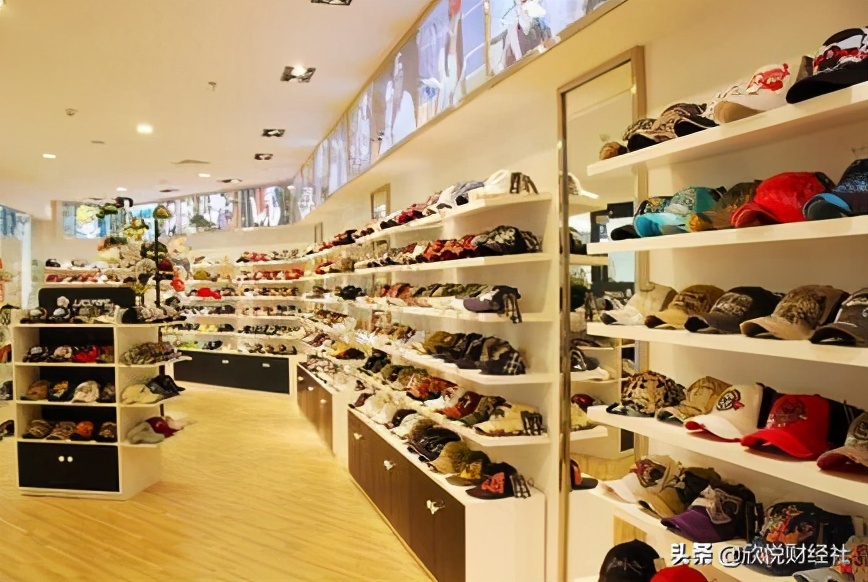 网店与实体店内的衣服的区别？服装厂给出答案：关键在于这3点