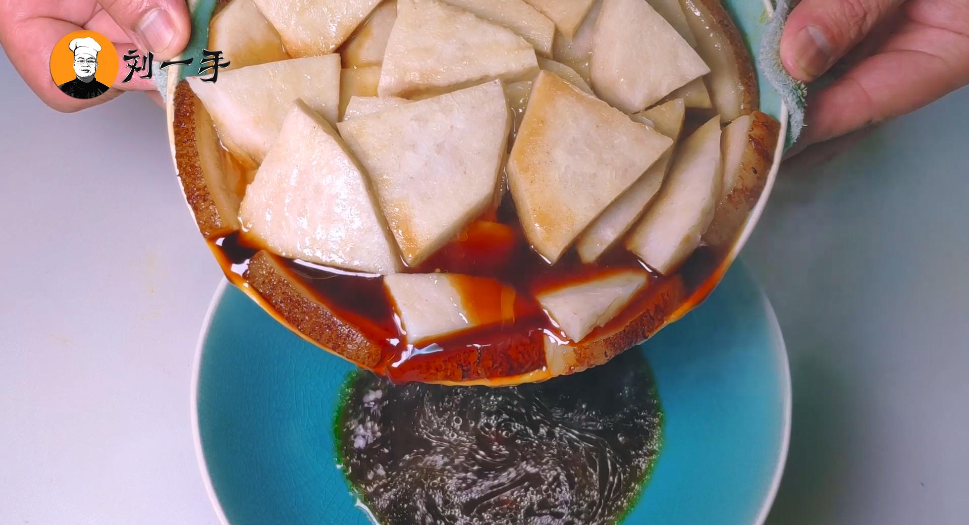 芋头扣肉入口即化,芋头扣肉家常做法不需要盐吗