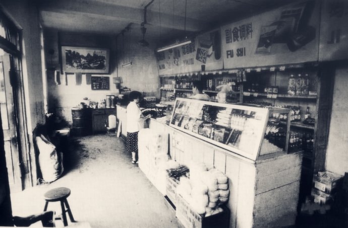 消失的国营委托店：80年代可以买到二手自行车手表，家具甚至钢琴